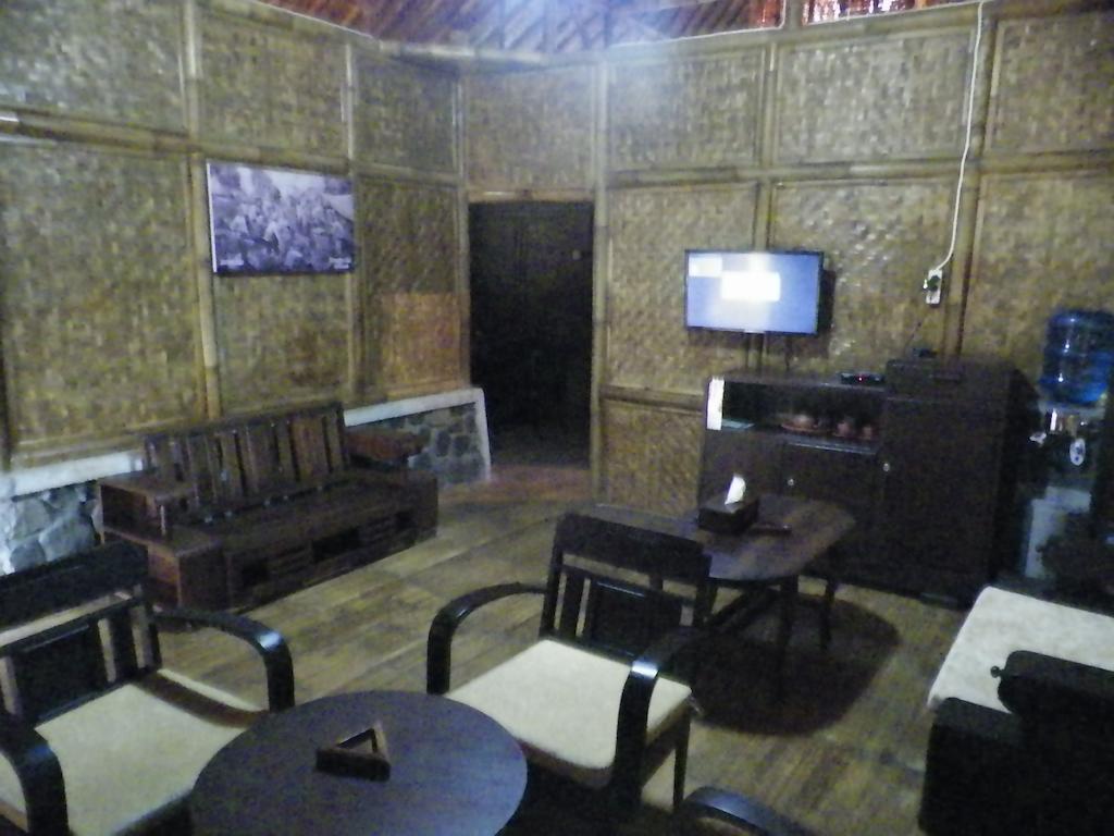 Villa Kampung Karuhun Sutan Raja Bandung Kamer foto