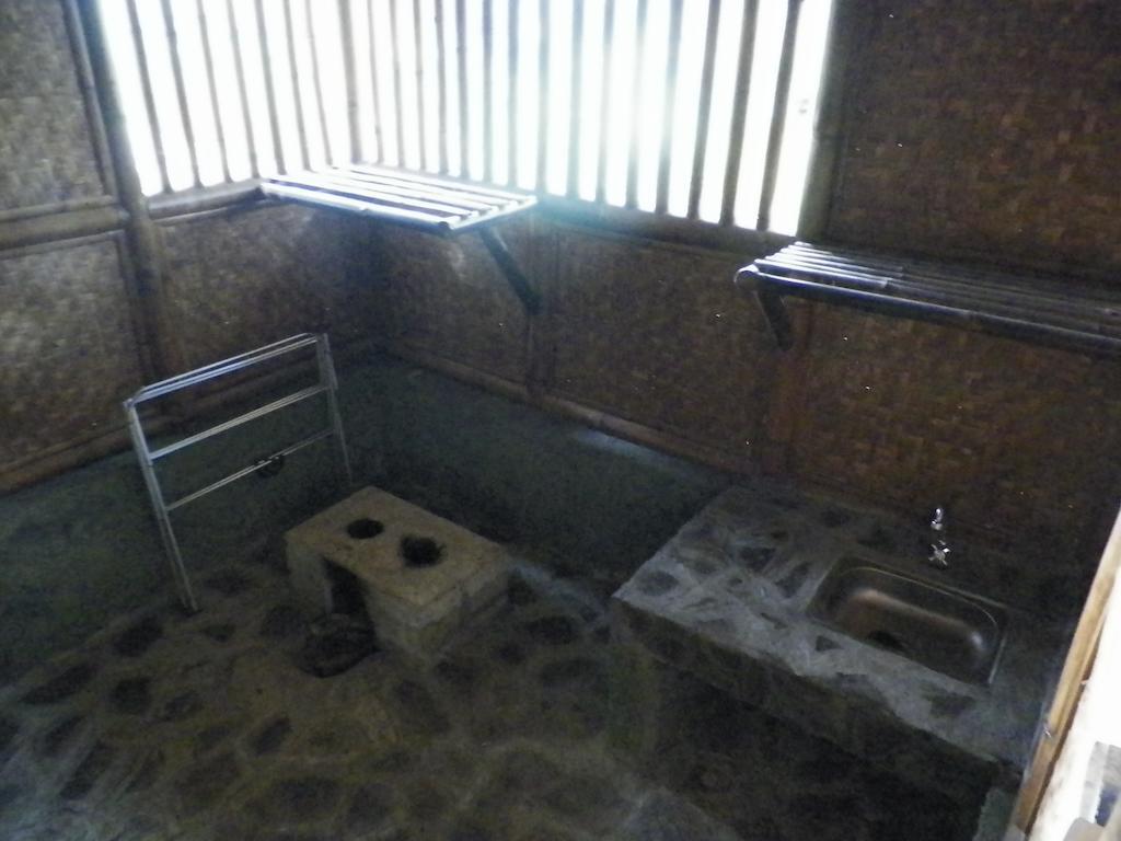 Villa Kampung Karuhun Sutan Raja Bandung Kamer foto